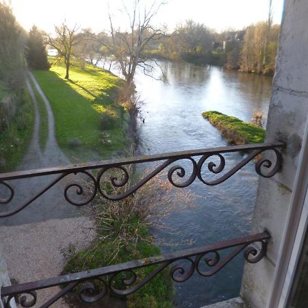 Le Moulin De Cors Bed & Breakfast Oulches ภายนอก รูปภาพ